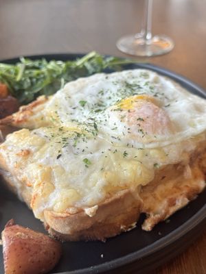 Le French DTC Belleview Station by null