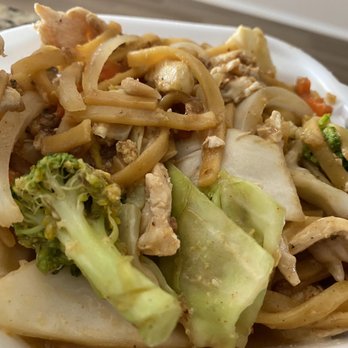Thai Basil - 51. Kid's Lo Mein - Thai Near Me - Bentonville, Arkansas Thai Basil - 51. Kid's Lo Mein - Thai Near Me - Bentonville, Arkansas