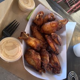 Wings - yasss girl friend! Wings - yasss girl friend!