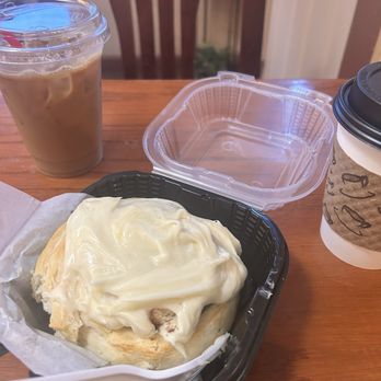 Seven Suns Coffee & Cafe - Coffee & Tea Near Me - Mount Shasta, California