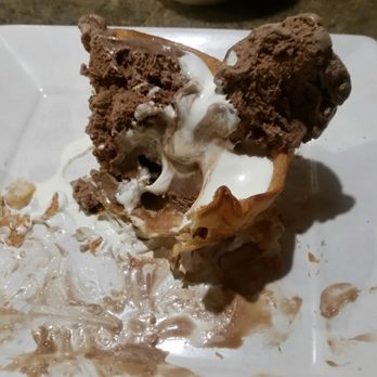 Silver Spring Mining Company - Half of ice cream dessert that comes with the complete dinner , it was big enough to share . - Bars Near Me - Perry Hall, Maryland