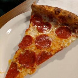 nice hot greasy oily pepperoni pizza with a soft, easy crust. just the way it should be lol