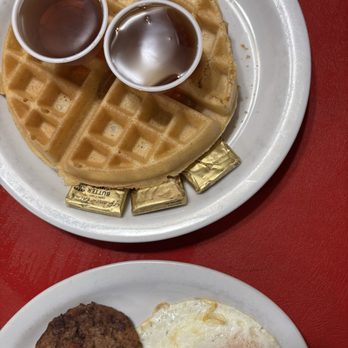 Salles Café - Breakfast & Brunch Near Me - Tulare, California
