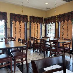 Romano's Italian Cuisine - Back dining area