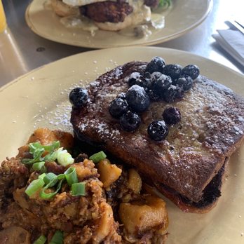 Cru Cafe - Stuffed French Toast, Chicken and Biscuits - Breakfast & Brunch Near Me - Newport, Rhode Island Cru Cafe - Stuffed French Toast, Chicken and Biscuits - Breakfast & Brunch Near Me - Newport, Rhode Island