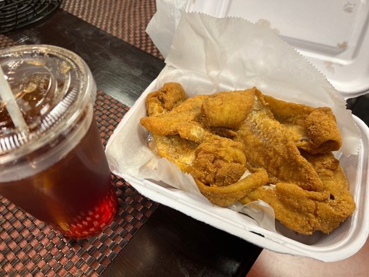 Horace & Dickies Seafood by null