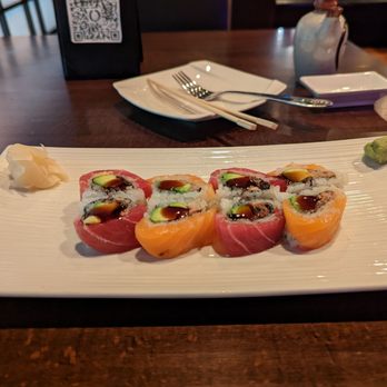 Kyuramen - Cherry Hill - Love roll - Ramen Near Me - Cherry Hill, New Jersey