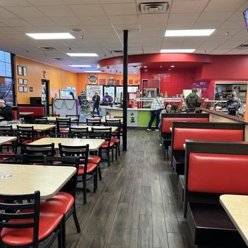 Cicis Pizza - Inside - Pizza Near Me - Tulsa, Oklahoma