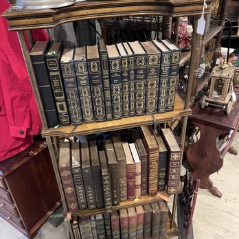 Park West Vintage - Antiques Near Me - Marietta, Georgia Park West Vintage - Antiques Near Me - Marietta, Georgia