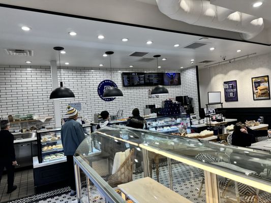 Paris Baguette by null
