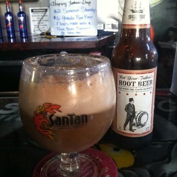 Spinelli's Pizza - Heaven.  Root Beer Beer Float. - Pizza Near Me - Tempe, Arizona