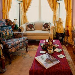 Sutton House Bed & Breakfast - Living Room