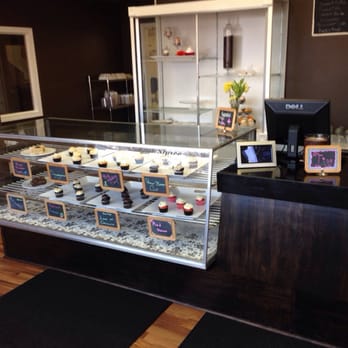 Zinnia's Bakehouse - a display of cupcakes - Bakeries Near Me - Fort Wayne, Indiana Zinnia's Bakehouse - a display of cupcakes - Bakeries Near Me - Fort Wayne, Indiana