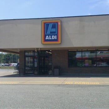 ALDI - Front - Grocery Near Me - Erie, Pennsylvania