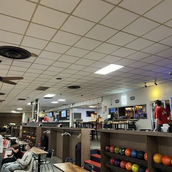 Shrewsbury Lanes - Bowling area - Bowling Near Me - St. Louis, Missouri Shrewsbury Lanes - Bowling area - Bowling Near Me - St. Louis, Missouri