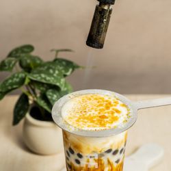 Feng Cha Teahouse - Creme Brulee Dirty Boba