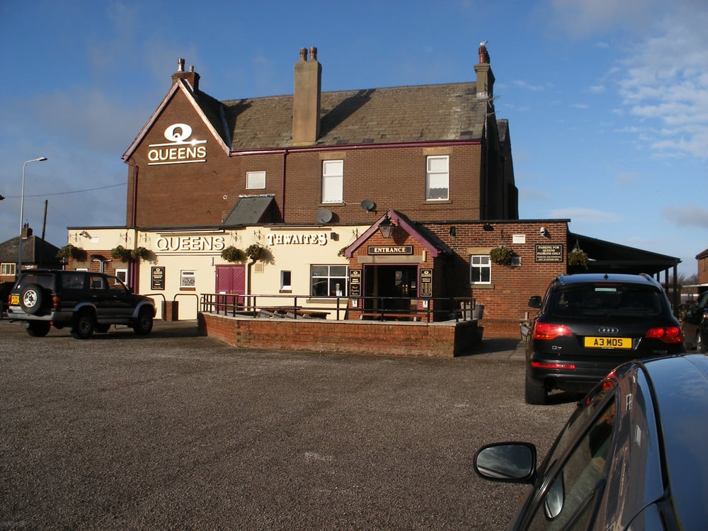 THE QUEENS Updated March 2024 Beach Road, Fleetwood, Lancashire