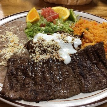 Sinfonia Del Mar - First looks good and then to taste the rice and beans are old and not made today - Mexican Near Me - Cicero, Illinois Sinfonia Del Mar - First looks good and then to taste the rice and beans are old and not made today - Mexican Near Me - Cicero, Illinois