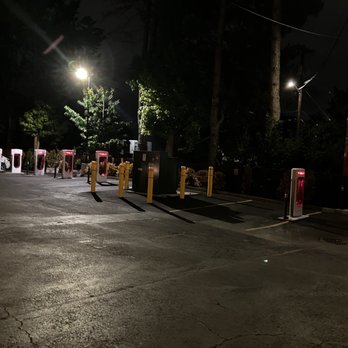 Horse Brass Pub - Tesla, why so many chargers? - British Near Me - Portland, Oregon