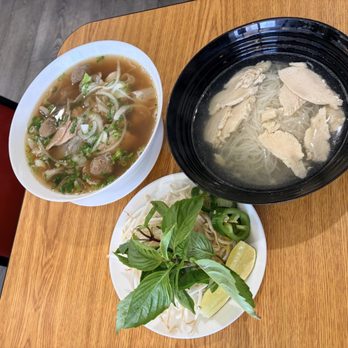 Pho Mi Amor - 2. Phở Đặc Biệt (Combination) & Kids Pho (Chicken) - Vietnamese Near Me - Elk Grove, California Pho Mi Amor - 2. Phở Đặc Biệt (Combination) & Kids Pho (Chicken) - Vietnamese Near Me - Elk Grove, California