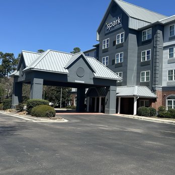 Spark by Hilton Summerville - Hotels Near Me - Summerville, South Carolina Spark by Hilton Summerville - Hotels Near Me - Summerville, South Carolina