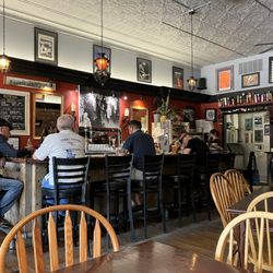 Rosalee’s Pizzeria - Dining/bar area