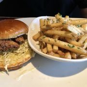 Nashville Hot Chicken Sandwich Menu Yard House Las Vegas