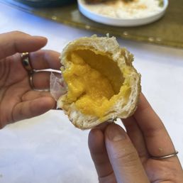 Green tea egg yolk bun Green tea egg yolk bun