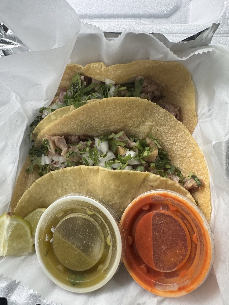 Antojitos Huasteco Y Taqueria