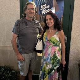 Nice bar with big screens for you sports fans! My love and I enjoying his favorite food pizza and my favorite food salad Nice bar with big screens for you sports fans! My love and I enjoying his favorite food pizza and my favorite food salad