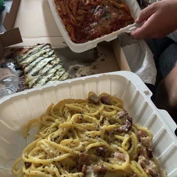 il vecchio - Pasta Carbonara and Eggplant Parmesan - Italian Near Me - Pacific Grove, California il vecchio - Pasta Carbonara and Eggplant Parmesan - Italian Near Me - Pacific Grove, California