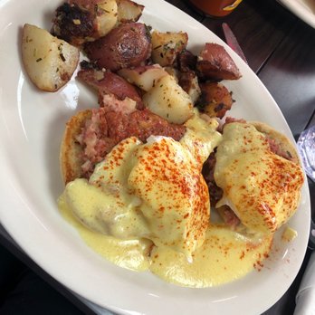 Millie's Cafe - Pasadena - Irish Benedict - Breakfast & Brunch Near Me - Pasadena, California