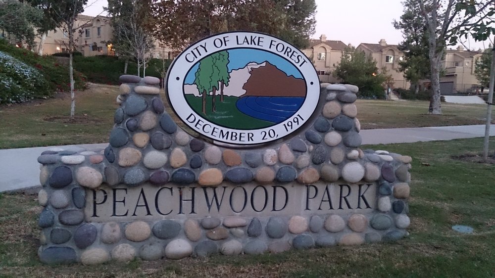 Peachwood Park Logo