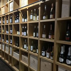 Wine 121 - Wine wall