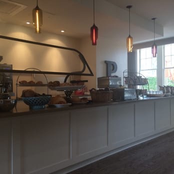 Hotel Parq Central - Complimentary breakfast bar.. Assortment of yogurt, oatmeal, boiled eggs, pastries, oatmeal, fruit, cereal and quiches. - Hotels Near Me - Albuquerque, New Mexico