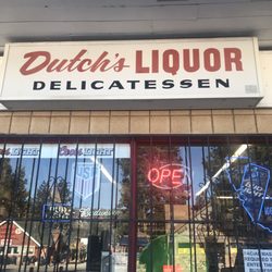 Dutch's Market & Liquor Store
