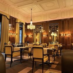Bristol Lounge