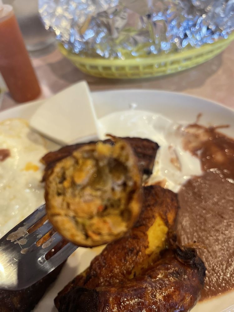 Berta's Salvadoran Kitchen