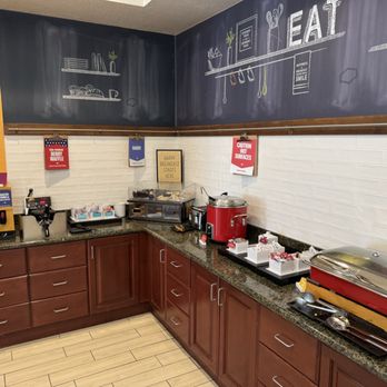 Hampton Inn Tremonton - Breakfast - Hotels Near Me - Tremonton, Utah Hampton Inn Tremonton - Breakfast - Hotels Near Me - Tremonton, Utah