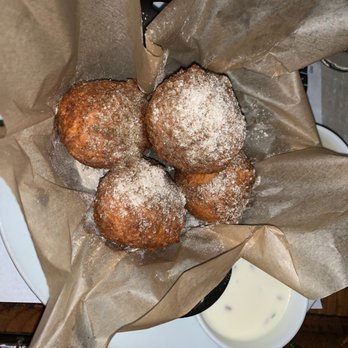 Bacari W 3rd - Hillels Donuts - Breakfast & Brunch Near Me - Los Angeles, California Bacari W 3rd - Hillels Donuts - Breakfast & Brunch Near Me - Los Angeles, California