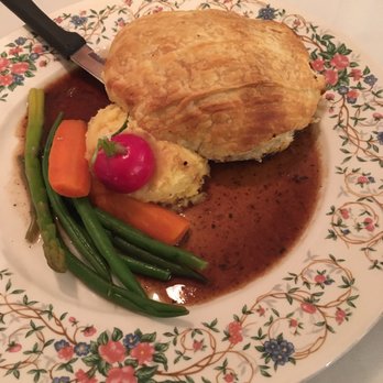 Suzette's Restaurant - Beef Wellington (incredible) - Seafood Near Me - Jordan, Minnesota