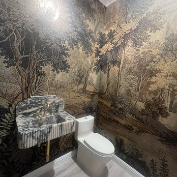 BZ Pro  Wallcovering - Bathroom with landscape wallpaper - Wallpapering Near Me