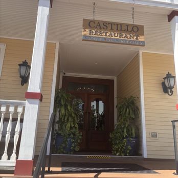 Castillo Craft Bar + Kitchen - Diners Near Me - St. Augustine, Florida