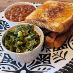 J & T Smokehouse - Brisket