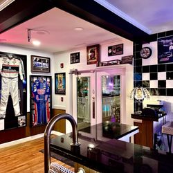 Palm 33 - Certainly Race Fans. It's a cool theme with lots of memorabilia.