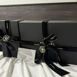 Chanel - She wrapped up beautifully