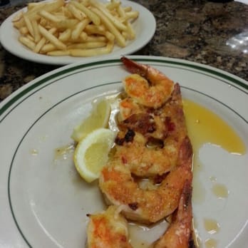 George's Luncheonette - Shrimo Scampi .. Deeeelish!!!! - New American Near Me - Patchogue, New York
