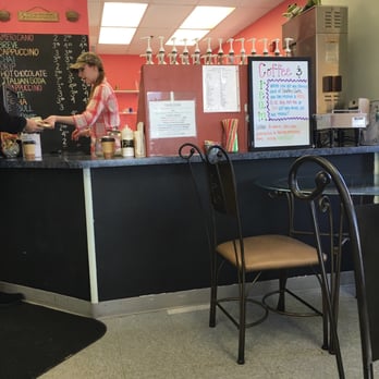 Bluebery Moose Coffee & Cream - a woman at the counter - Coffee & Tea Near Me - Palmer, Alaska Bluebery Moose Coffee & Cream - a woman at the counter - Coffee & Tea Near Me - Palmer, Alaska