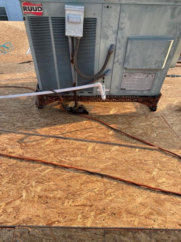 Slide of Expert Roofing Contractors