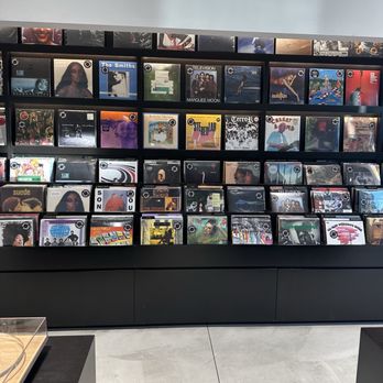 Supervinyl - Inside - Vinyl Records Near Me - Los Angeles, California